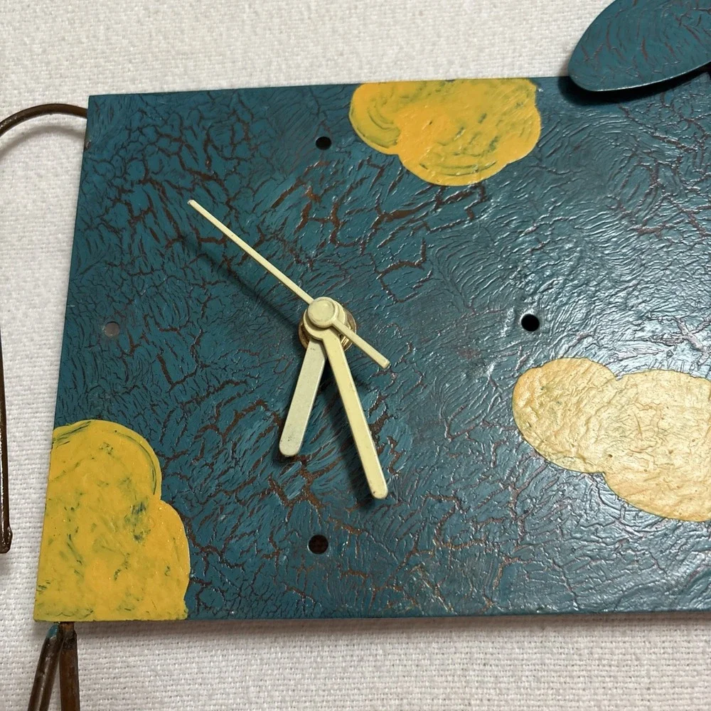 Artisan Designed Metal Cow Shaped Novelty Turquoise‎ Shelf  Clock  Works
